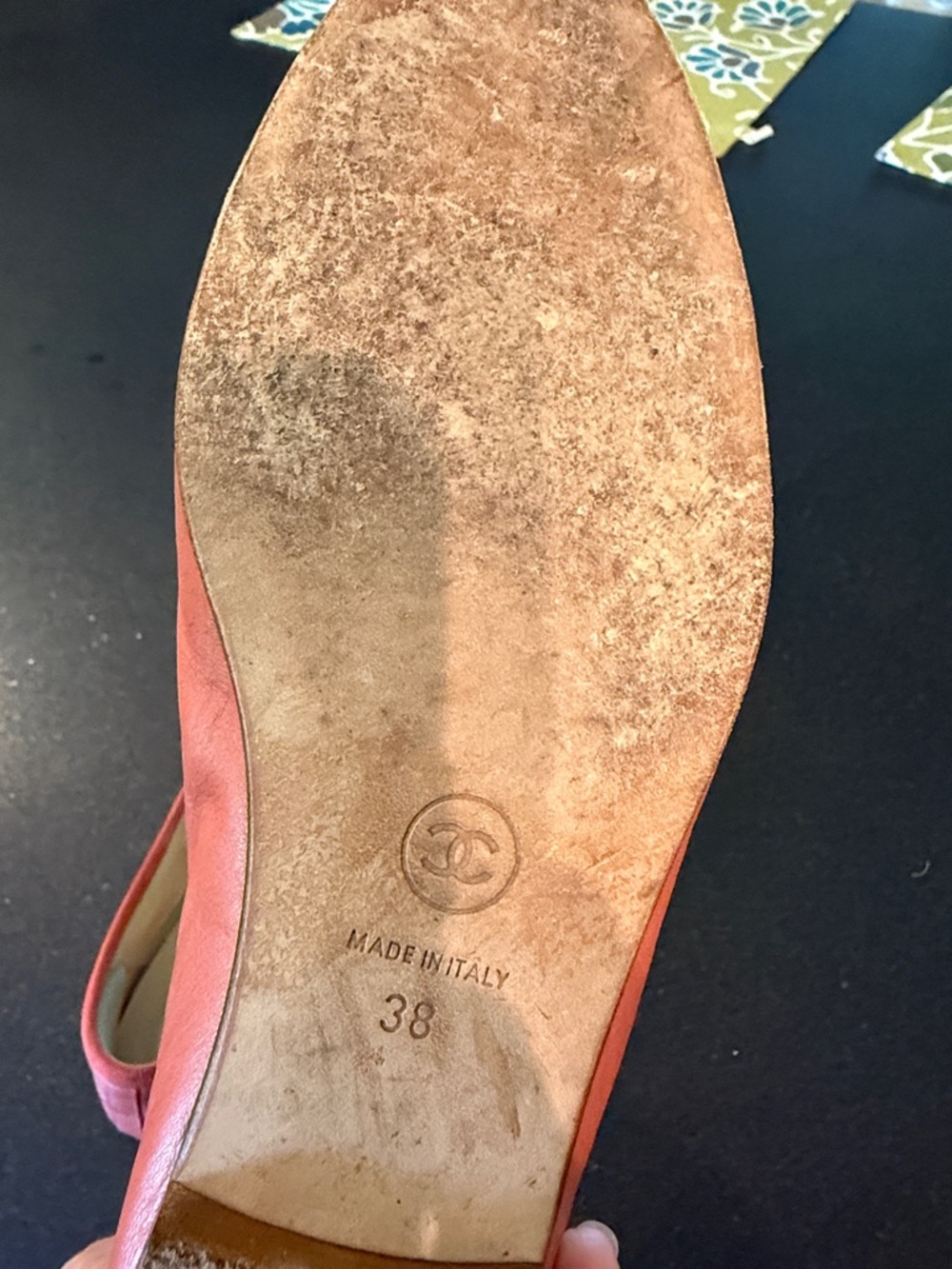 CHANEL Coral and Silver Leather Cap-Toe Ballet Flats - Picture 5 of 17
